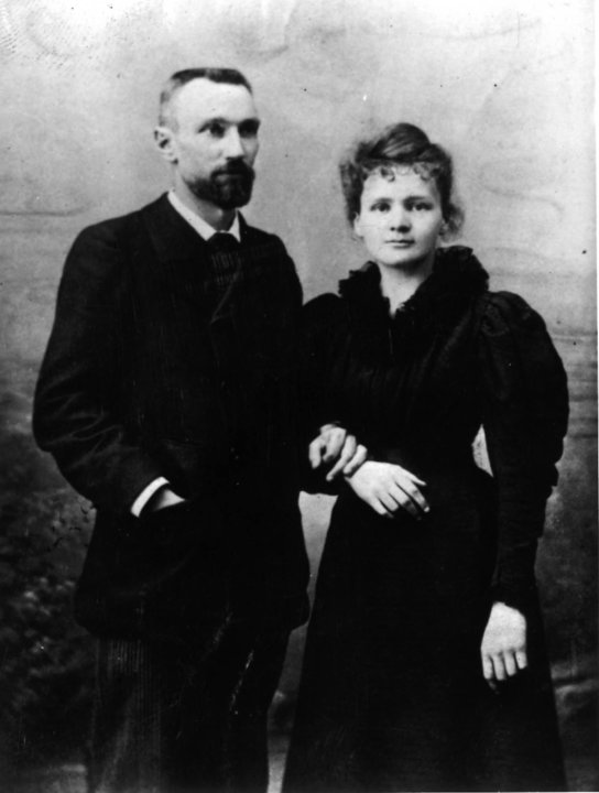 manbet手机版皮埃尔和玛丽·居里的结婚照