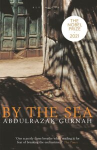 manbet手机版阿卜杜勒拉扎克·古尔纳的书《在海边》的封面