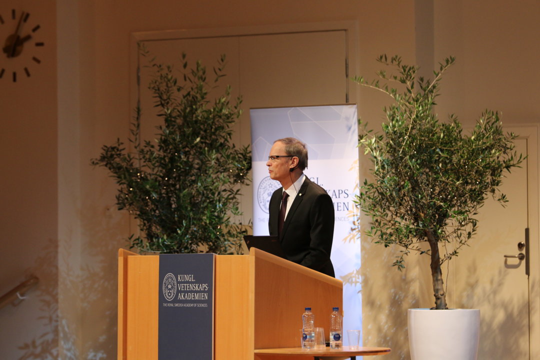 Jean Tirole delivering his Prize Lecture