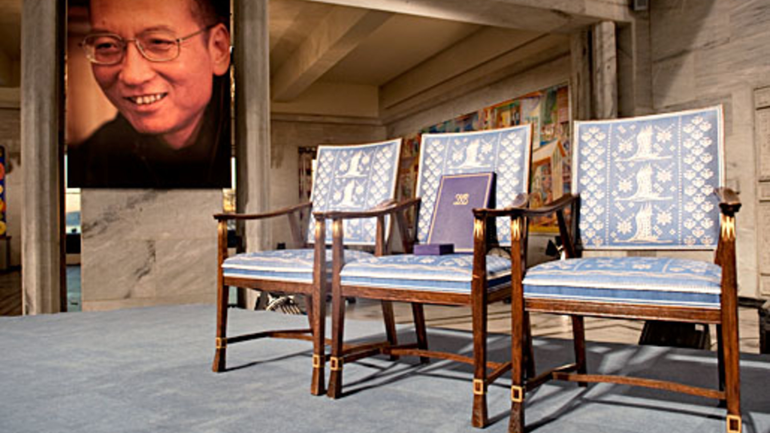 manbet手机版刘晓波在奥斯陆举行的诺贝尔和平奖颁奖典礼上的空椅子