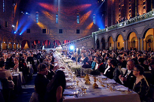 manbet手机版约1400名宾客在蓝厅享受晚宴