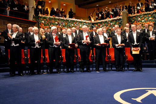 manbet手机版2007年诺贝尔奖得主全体起立，奏瑞典国歌