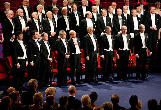 manbet手机版2010年诺贝尔奖得主在瑞典国歌中起立