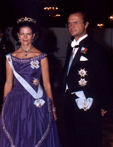manbet手机版西尔维亚王后陛下和瑞典国王卡尔十六世·古斯塔夫