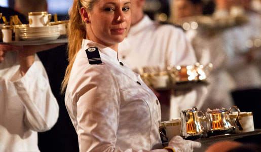 manbet手机版2012年诺贝尔晚宴260名服务员之一