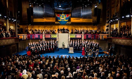 manbet手机版概述2013年诺贝尔奖颁奖典礼的斯德哥尔摩音乐厅。