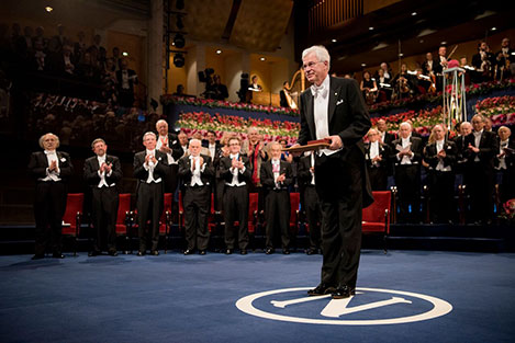manbet手机版本特Holmström在诺贝尔奖颁奖典狗万世界杯礼上