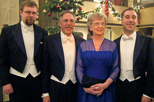 manbet手机版戴蒙德一家，马特，彼得，凯特，安迪，斯德哥尔摩，2010年12月10日