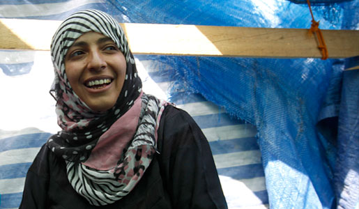 manbet手机版Tawakkol卡曼,在萨那,也门,在帐篷里静坐,10月5日,2011年