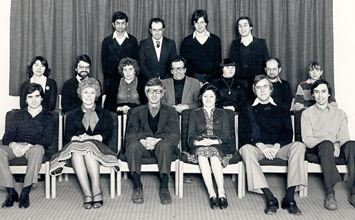 manbet手机版伦敦经济学院劳动经济学中心，1981年