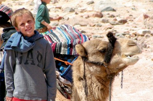 manbet手机版威廉和骆驼。